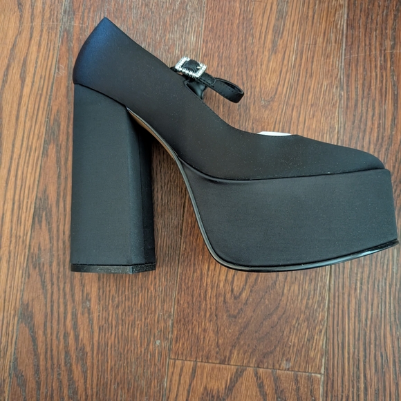 Lisa Vicky Shoes - Sleek Black Platform Shoes with Chunky Heel